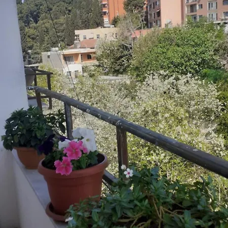 Appartement Volga Rruga Anastas Dursaku 60 *